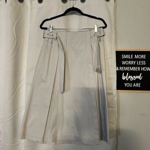 White House Black Market Skirt